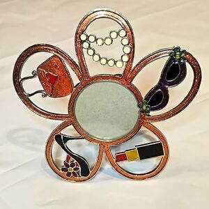 Vintage Frame 6.5x6.5 lipstick, purse, heart, high heel, & sunglasses art